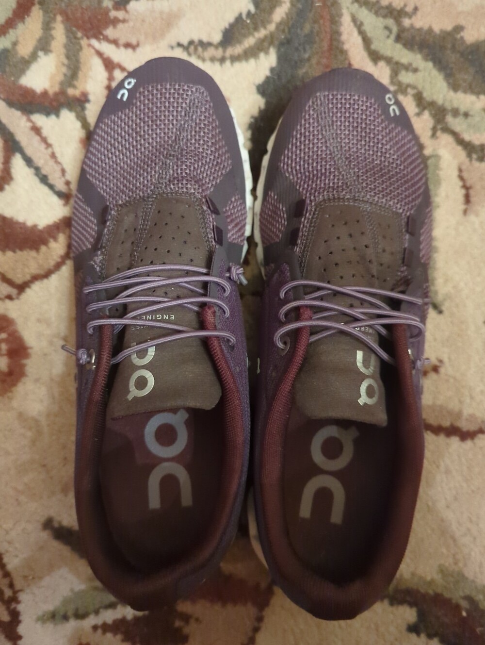 On Running Women's Size 9 Shoe